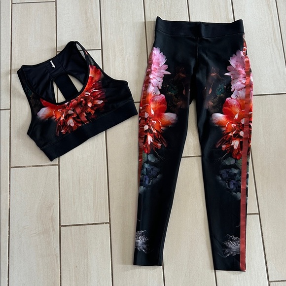 Ultracor Matching Set Bra and Leggings - Picture 1 of 11